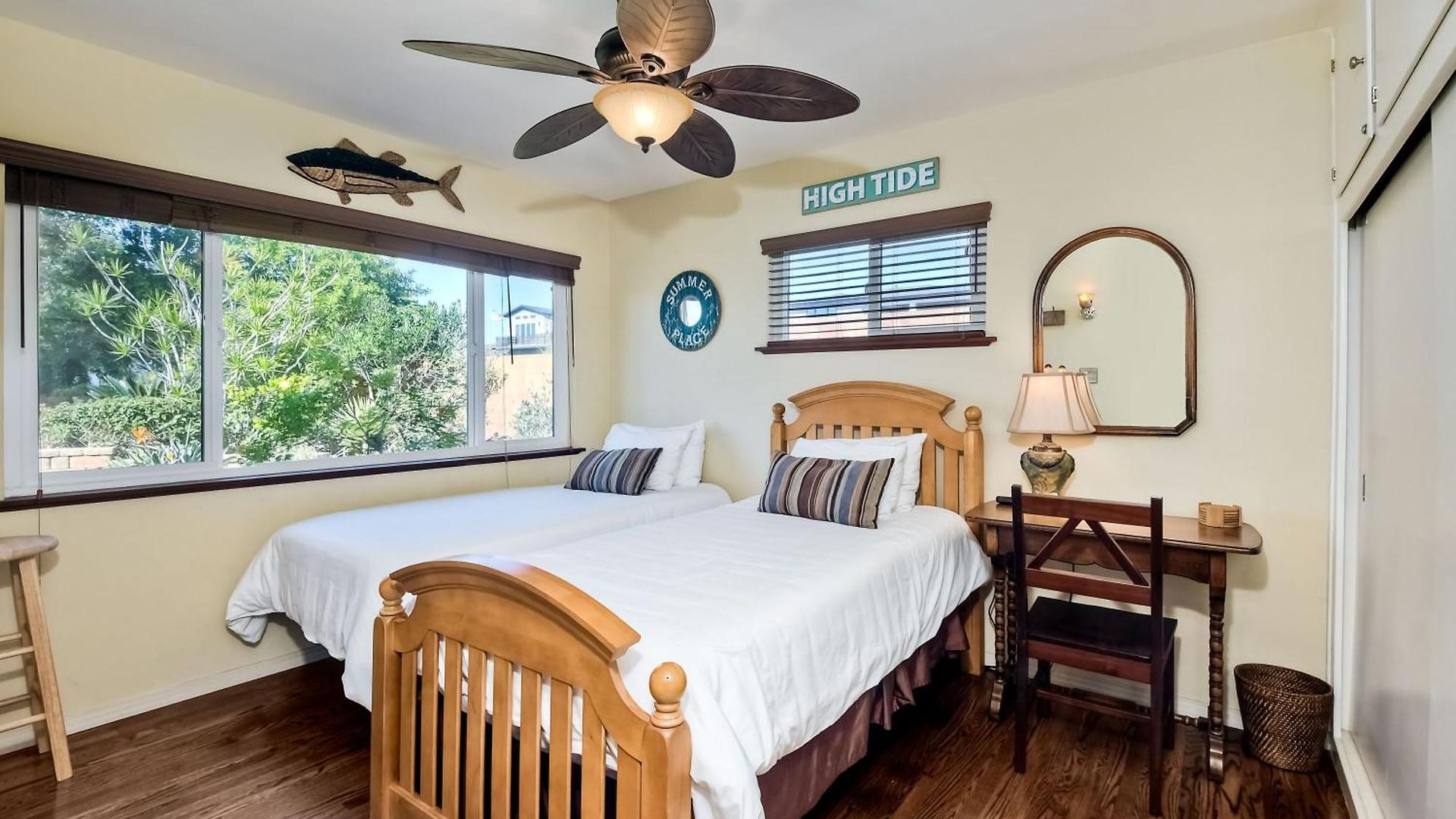 5285 Shore Drive Holiday home