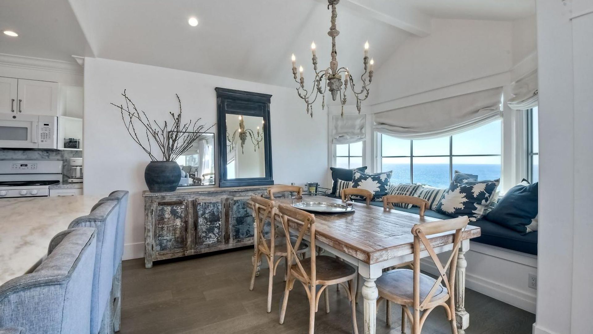 3636 Blvd - Entire Holiday home