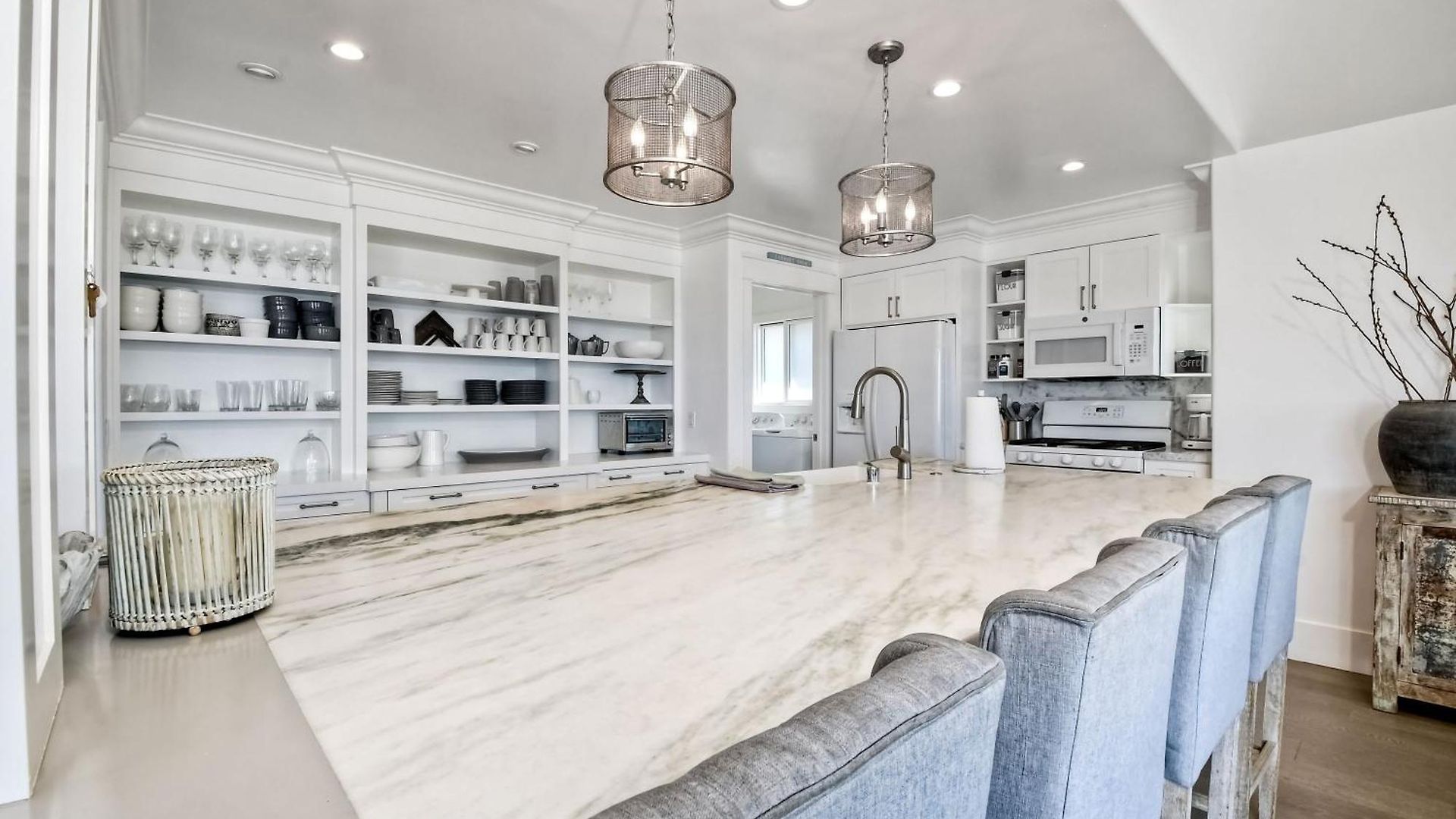 3636 Blvd - Entire