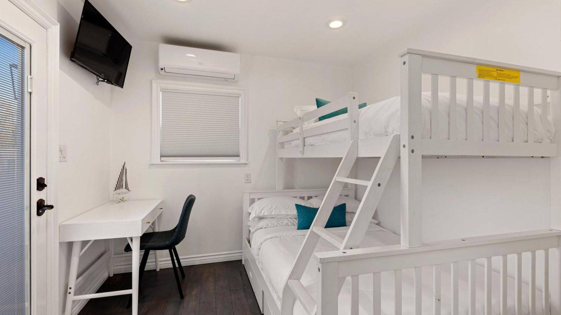 Holiday home Cb-3900a - Coastal Surfer's Dream