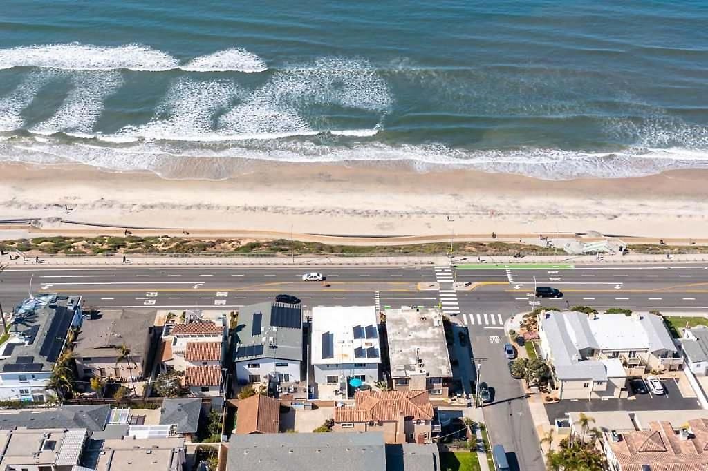 Holiday home Beachfront In - Remodeled *