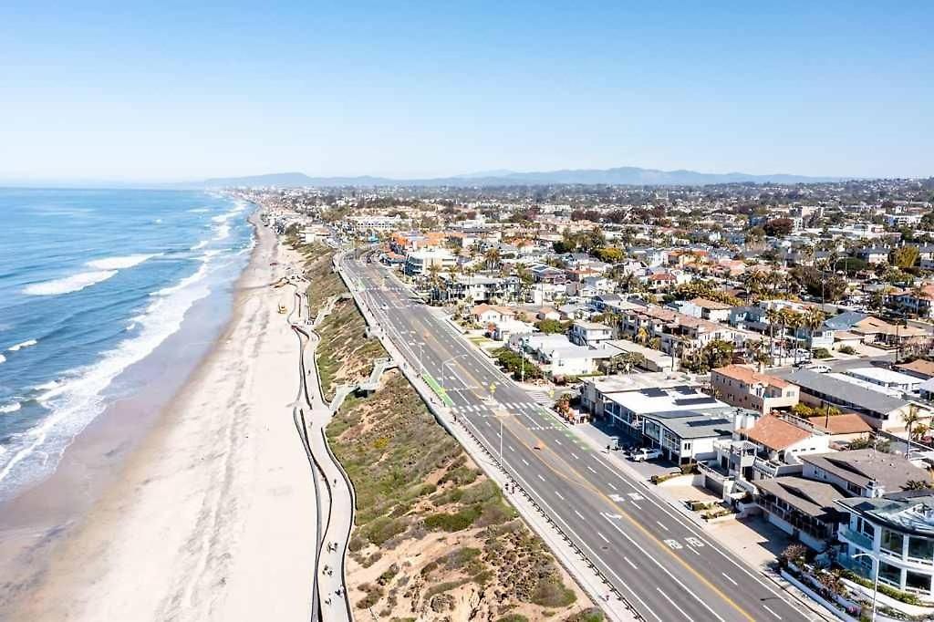 Holiday home Beachfront In - Remodeled