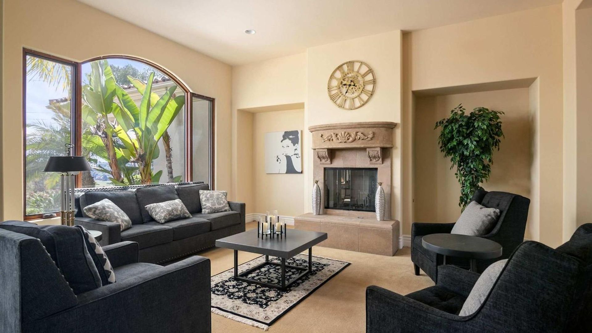7br Estate With Pool Firepit & Views *