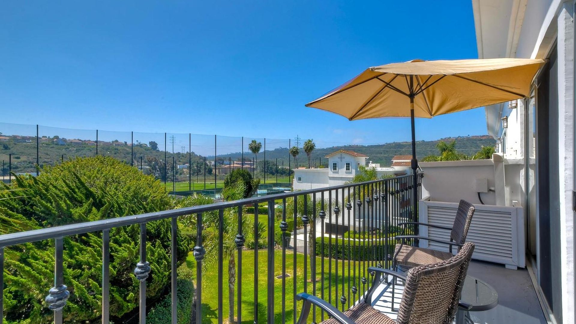 Pool, Hot Tub, Steps To Omni La Costa Apartment *
