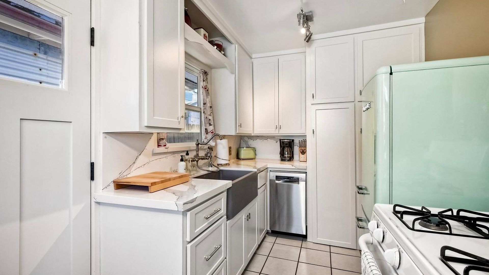 Walk 2 Beach, Ev Charger, Outdoor Dining, 2 Units