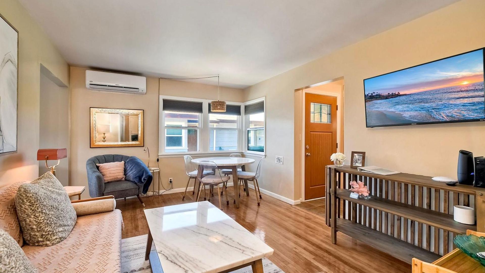 Holiday home Walk 2 Beach, Ev Charger, Outdoor Dining, 2 Units Carlsbad
