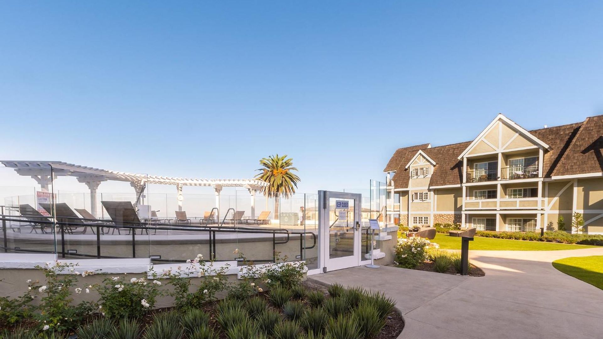 Resort Carlsbad Inn Beach Resort