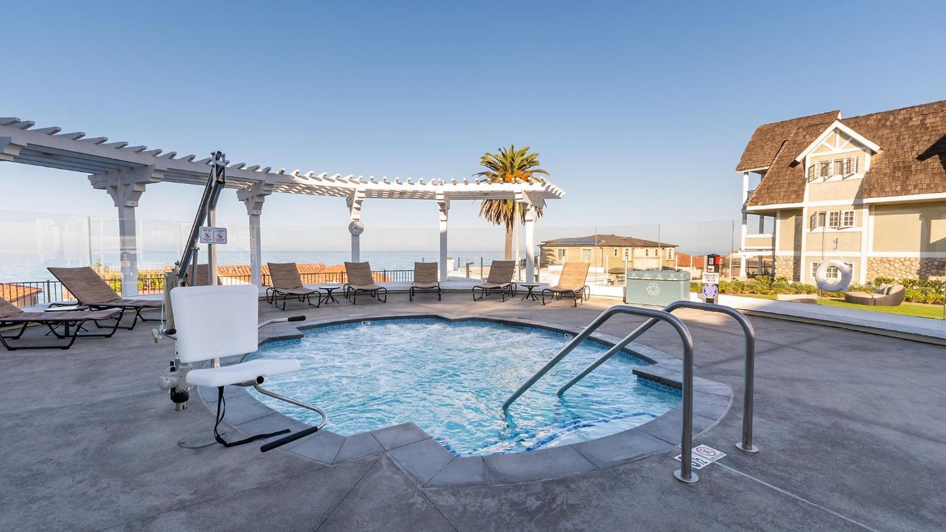 Carlsbad Inn Beach Resort