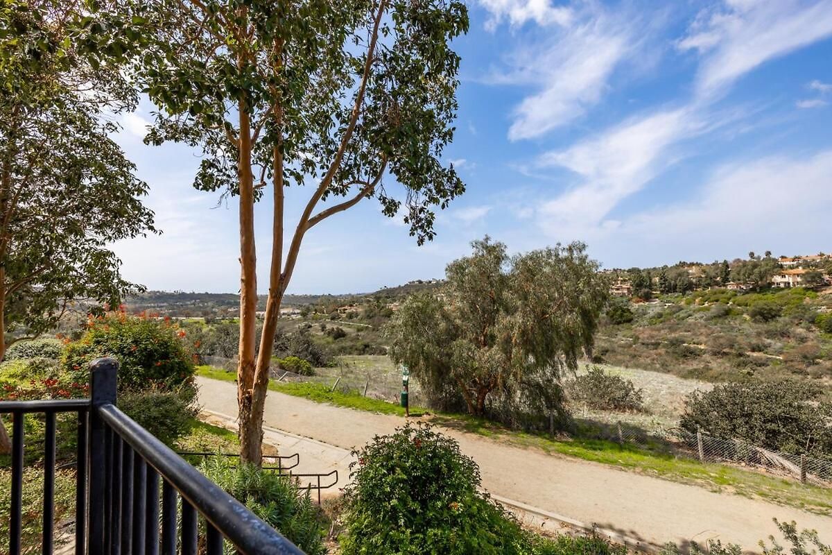 Holiday home Spacious Luxury In Gated Community With Pool & Scenic Views *