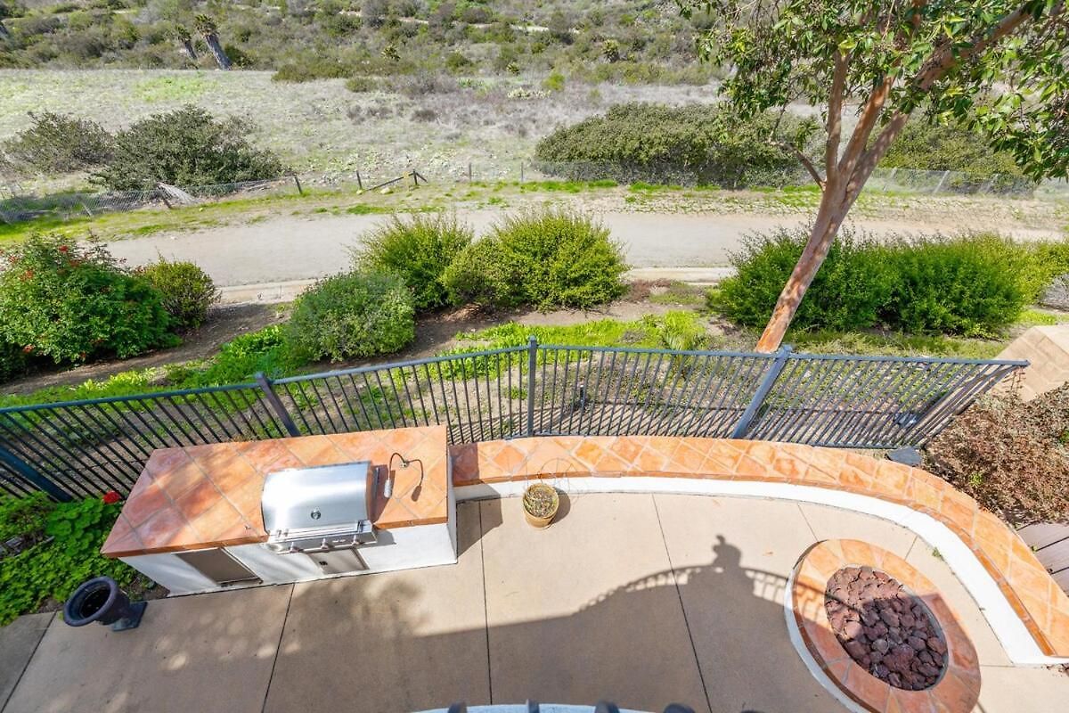Holiday home Spacious Luxury In Gated Community With Pool & Scenic Views *