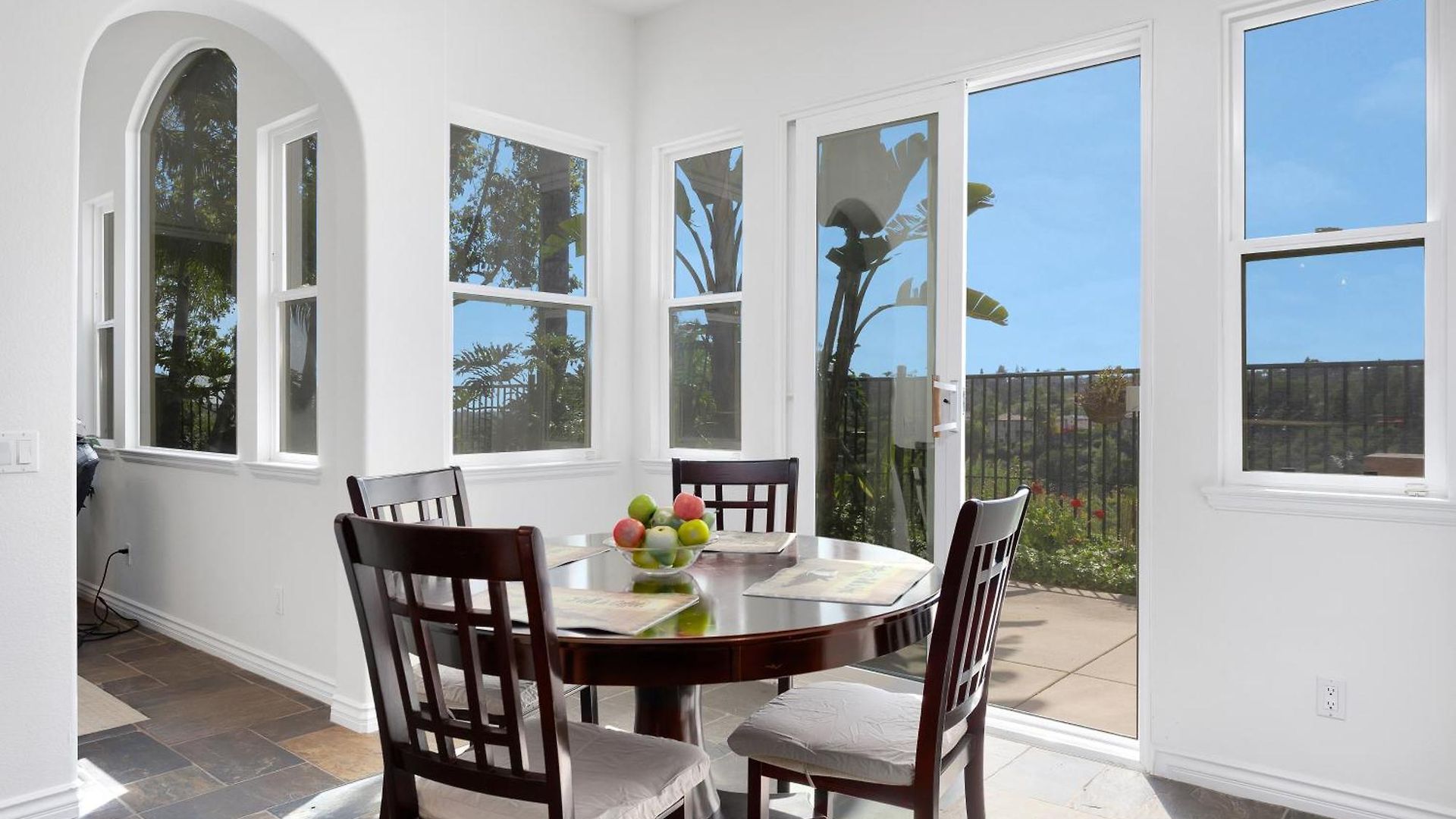Holiday home Spacious Luxury In Gated Community With Pool & Scenic Views