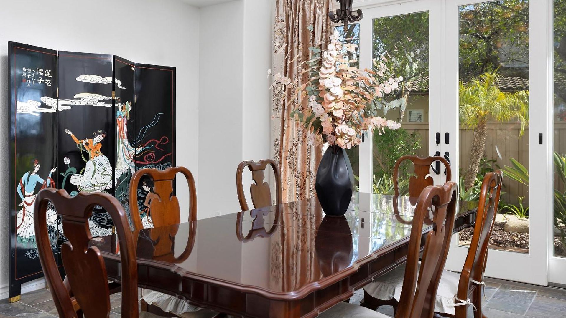 Spacious Luxury In Gated Community With Pool & Scenic Views