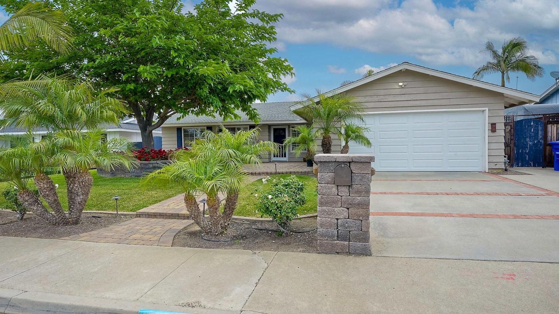 Charm - 3br Stunner Holiday home Carlsbad