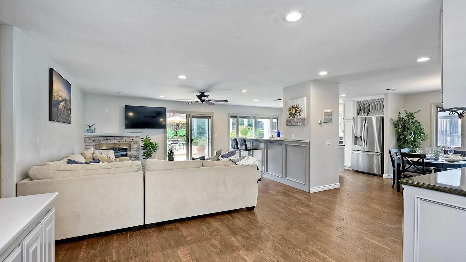 Charm - 3br Stunner *
