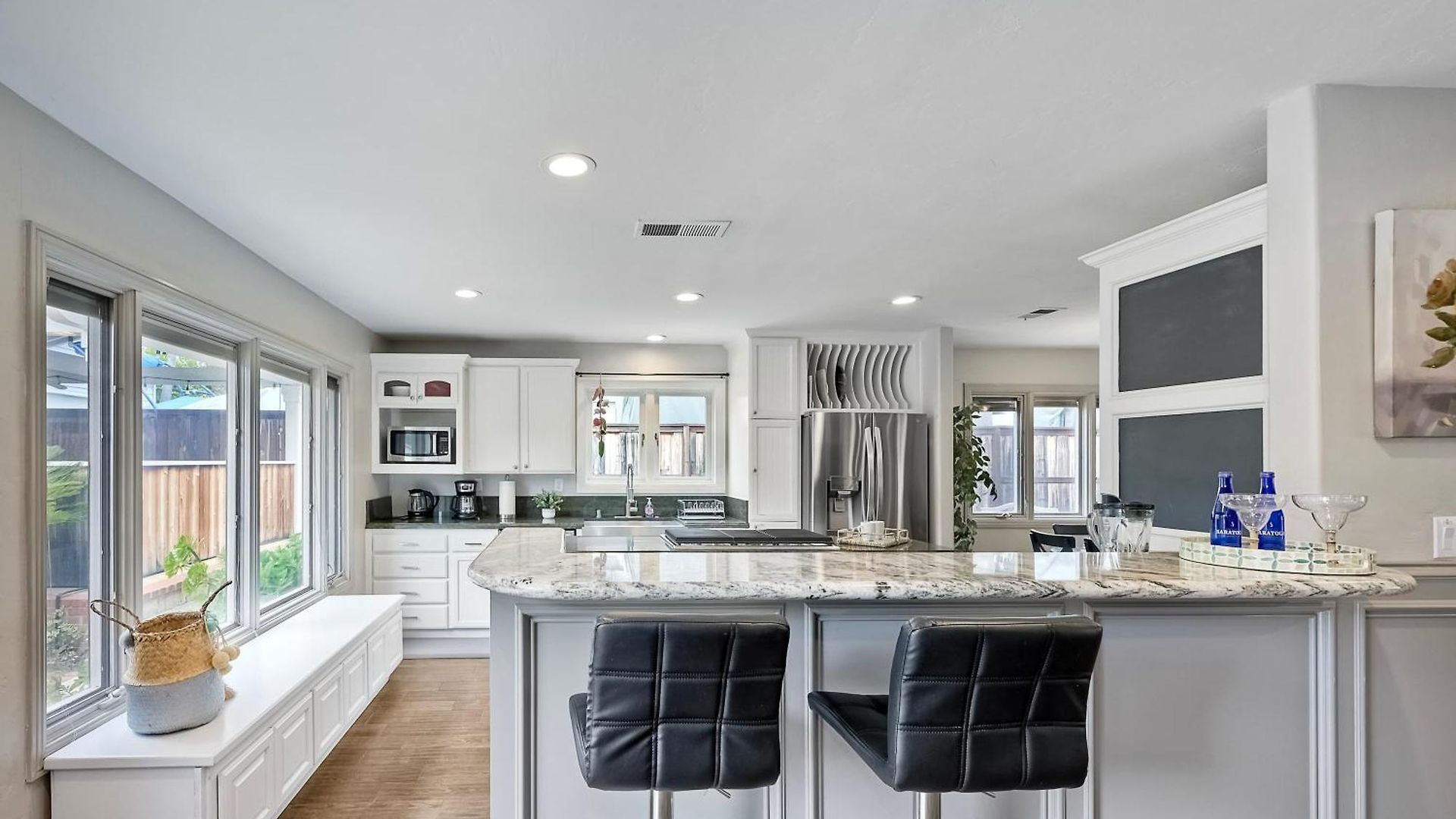 Charm - 3br Stunner Holiday home