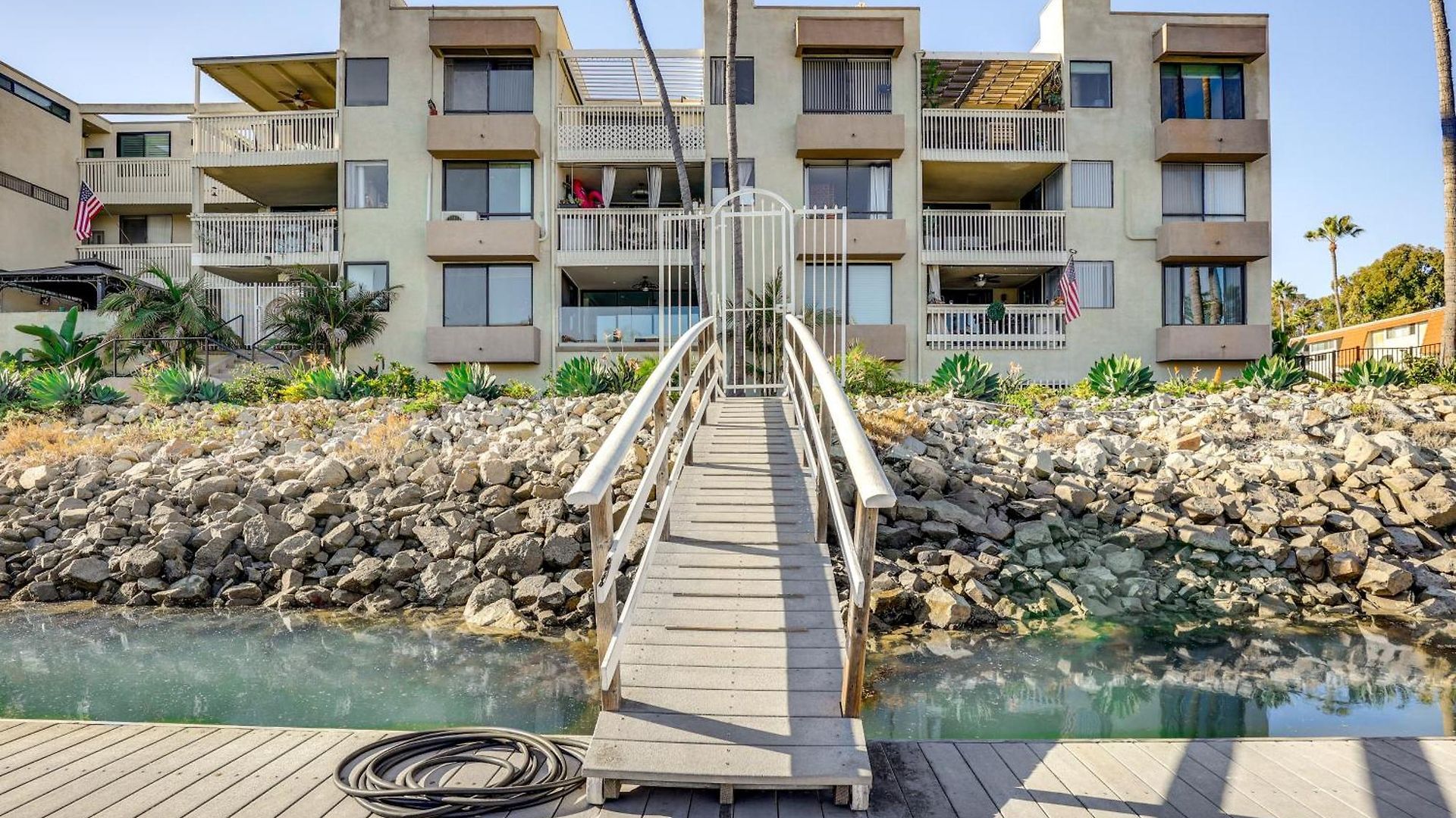 Waterfront W/ Dock Access In Carlsbad! Carlsbad