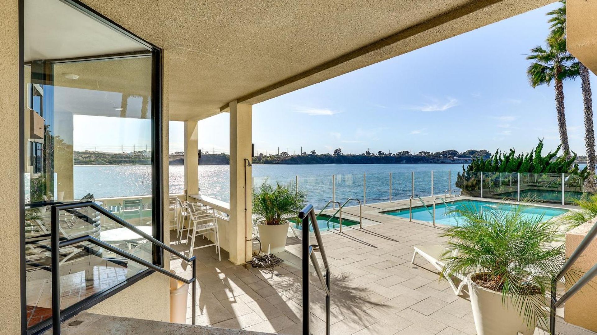 Holiday home Waterfront W/ Dock Access In Carlsbad!