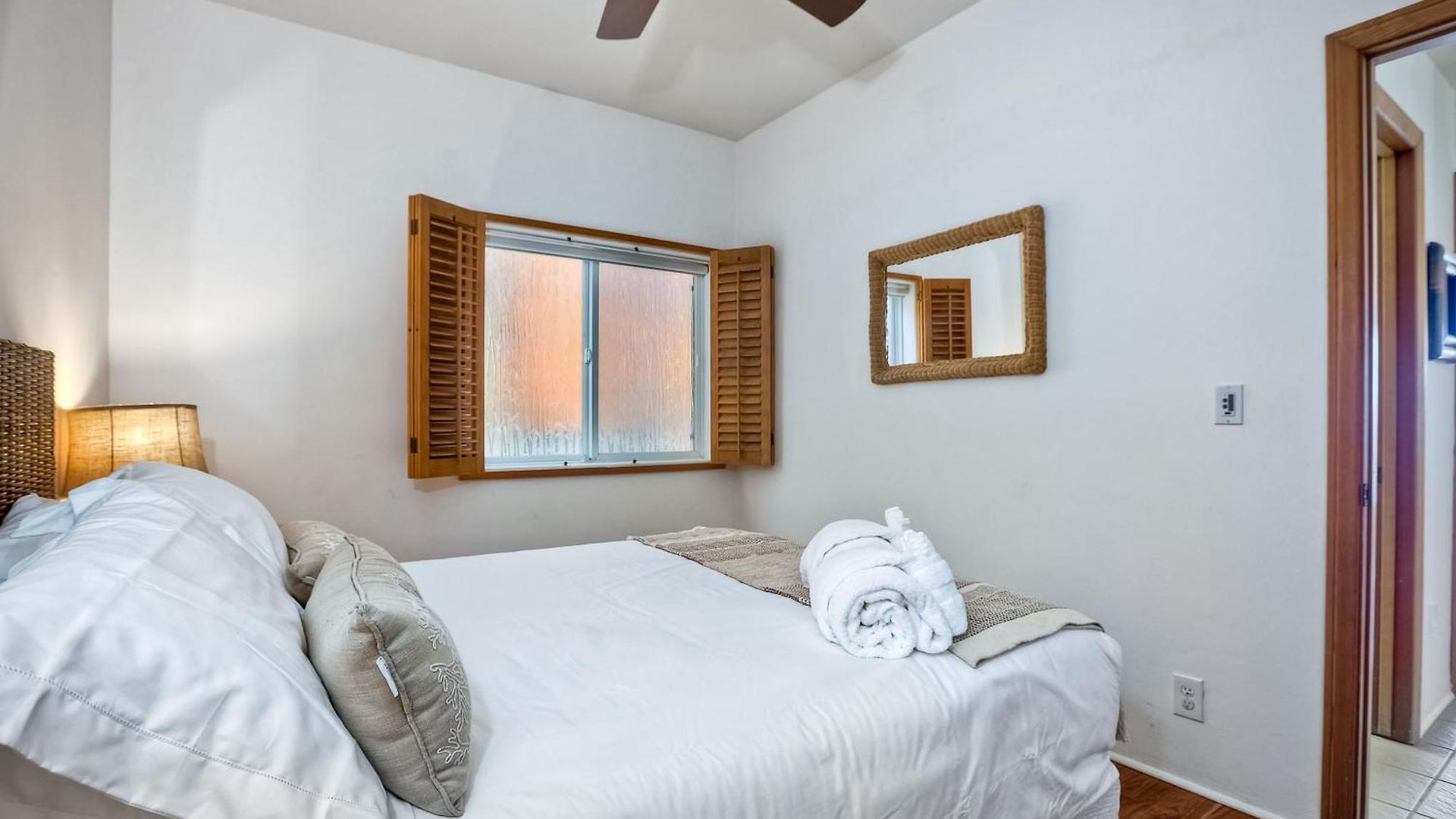 Exclusive Beachfront Duplex In Village Ocean Views, Sleeps 9 Holiday home Carlsbad