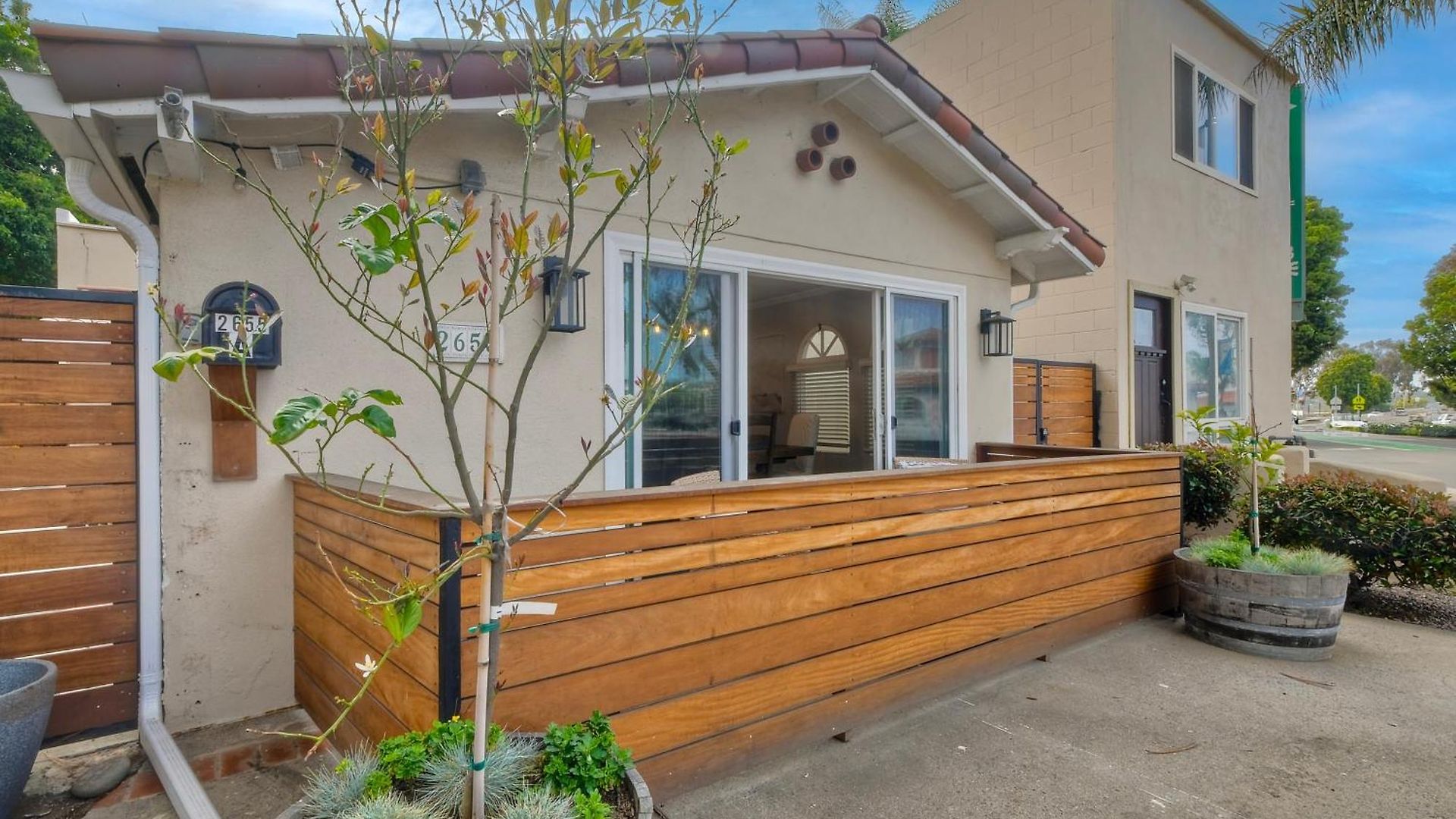 Apartment Steps To Beach, 2br Dog Friendly With Fire Pit