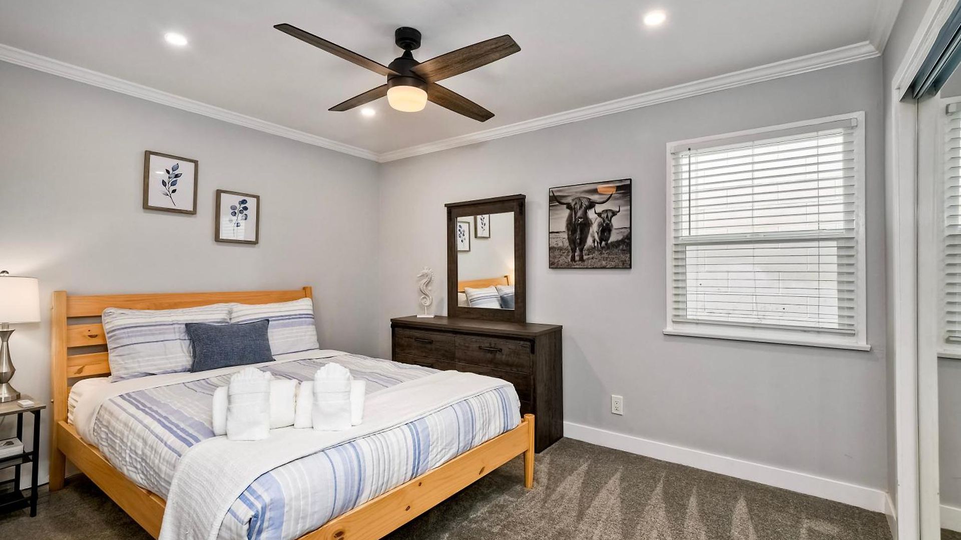 Apartment Steps To Beach, 2br Dog Friendly With Fire Pit
