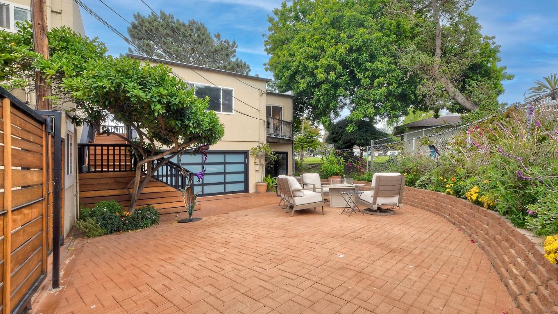Apartment Steps To Beach, 2br Dog Friendly With Fire Pit Carlsbad