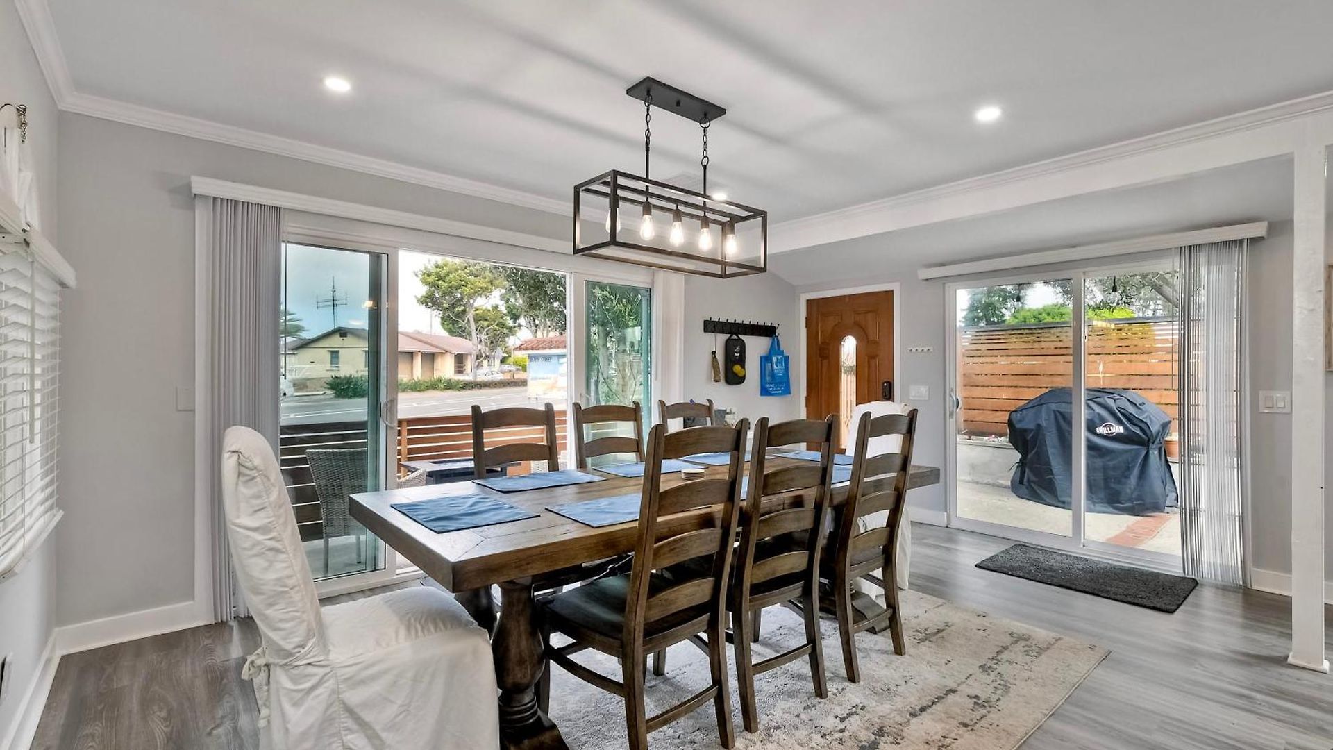 Apartment Steps To Beach, 2br Dog Friendly With Fire Pit Carlsbad