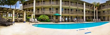 Hotel Western By The Sea
