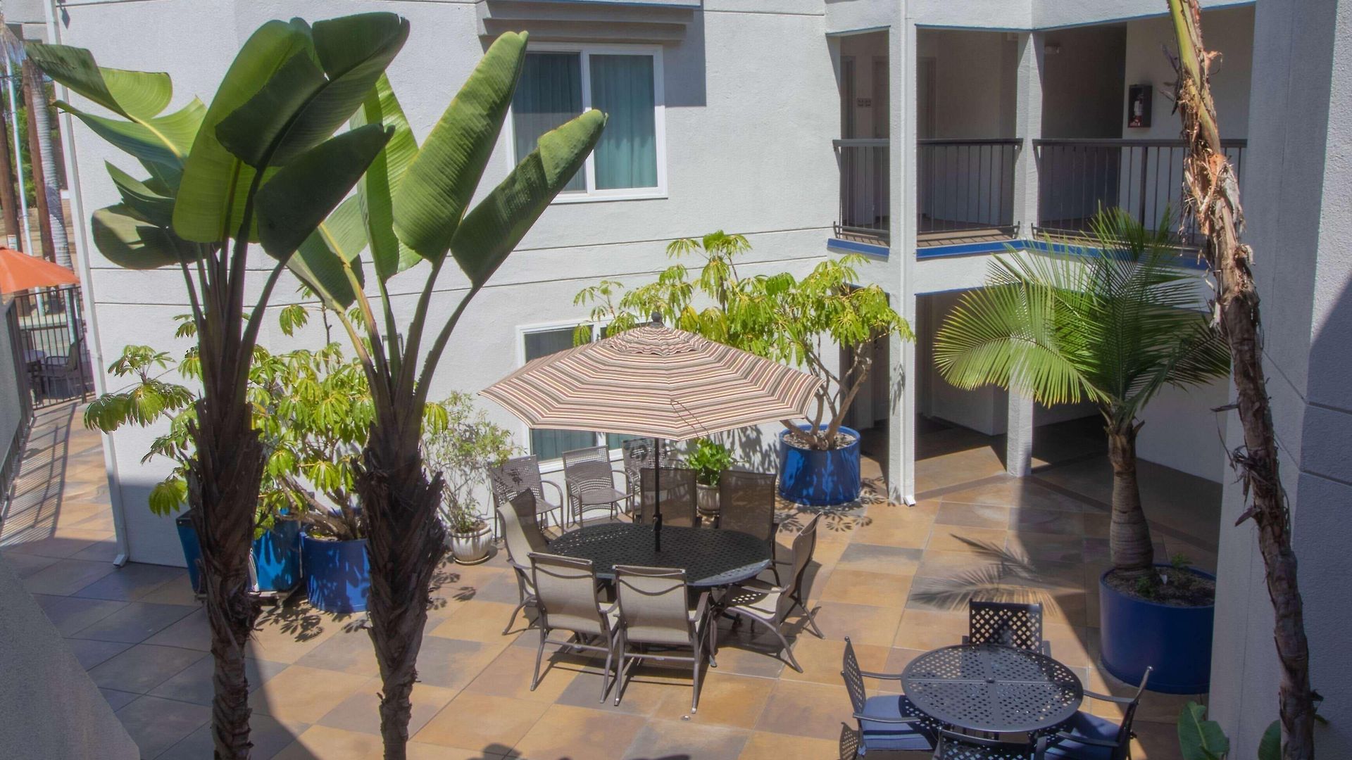 Days By Wyndham Hotel Carlsbad
