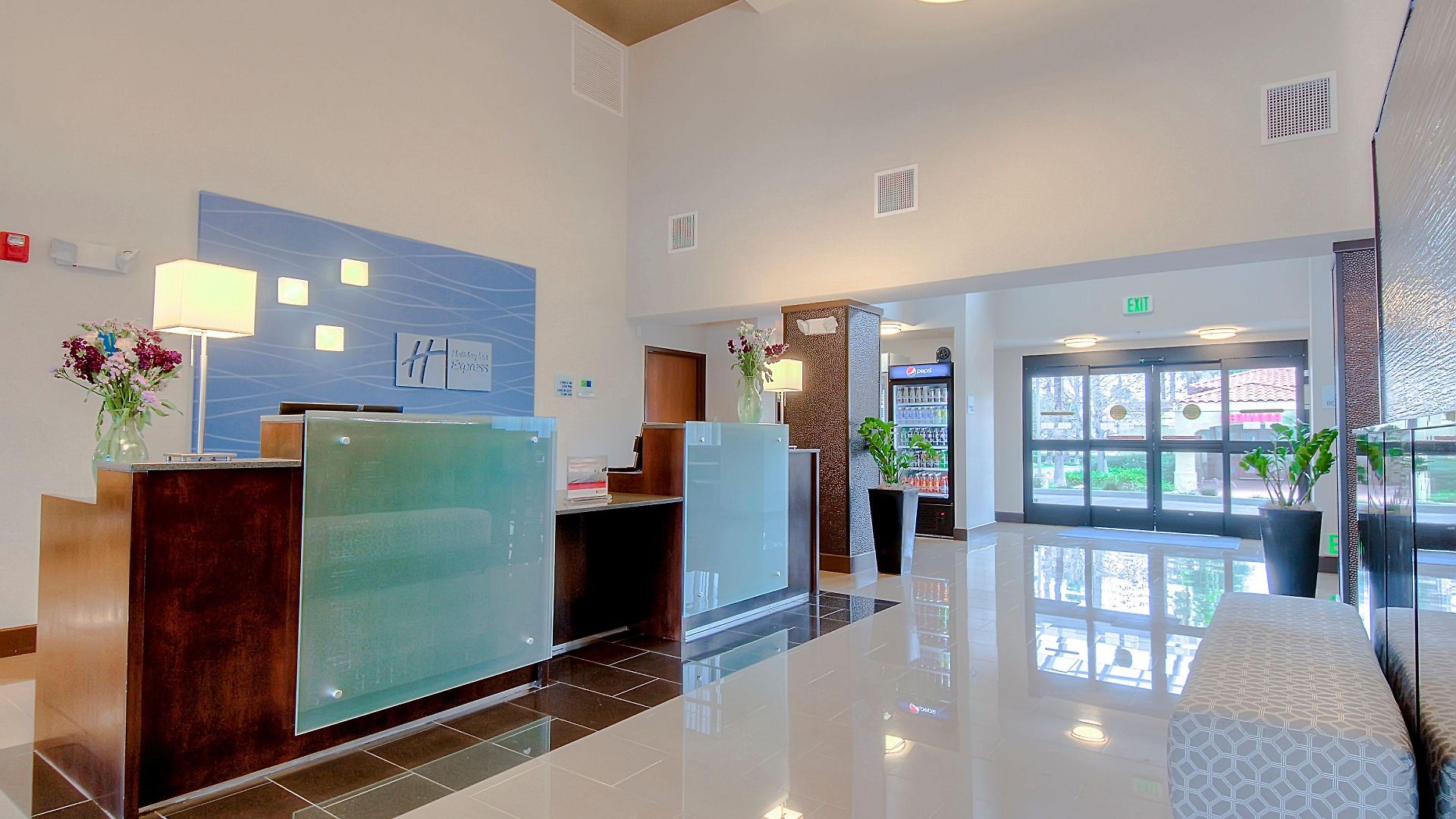 Hotel Express & By Ihg 3*