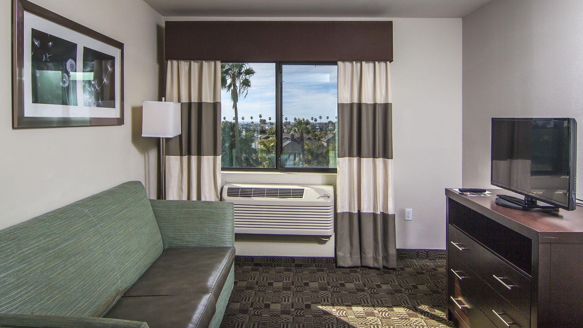 Express & By Ihg