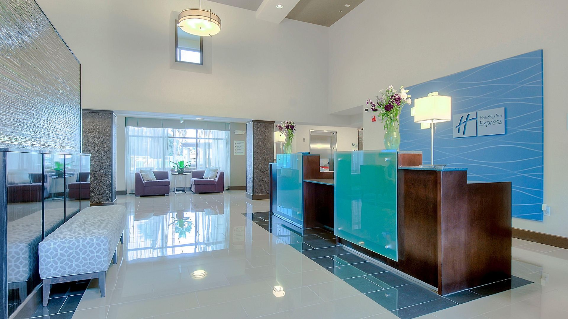 Hotel Express & By Ihg