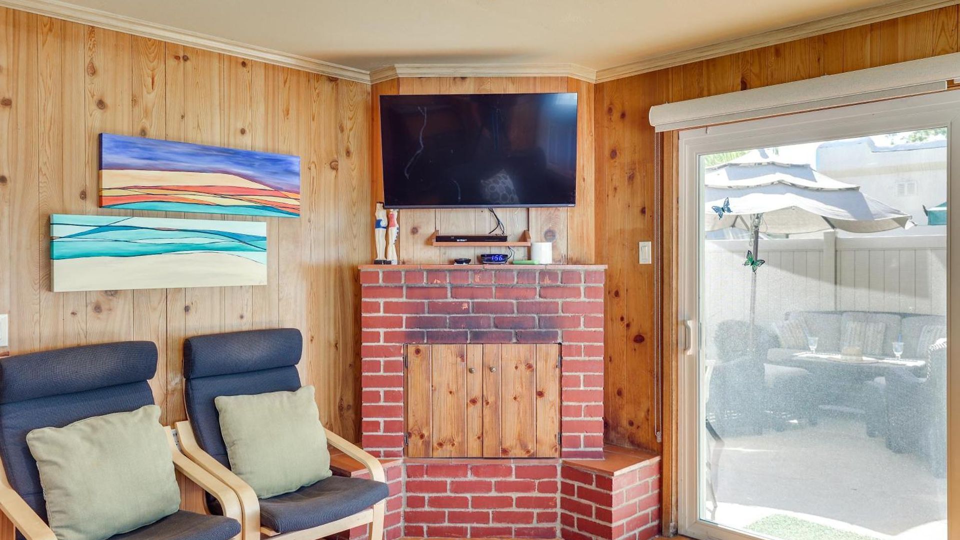 Downtown < 1/2 Mi To Beach! Apartment Carlsbad