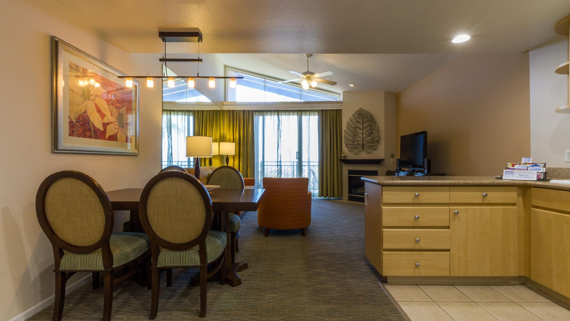 Grand Pacific Palisades Aparthotel