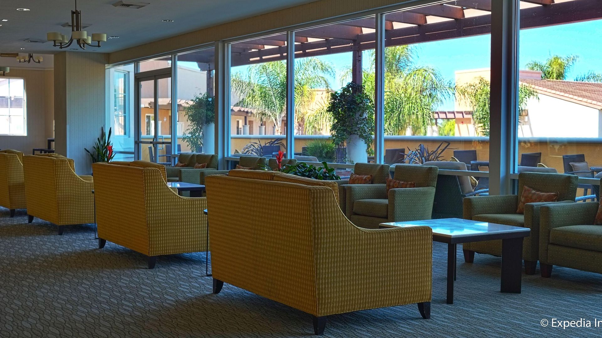 Grand Pacific Palisades Aparthotel
