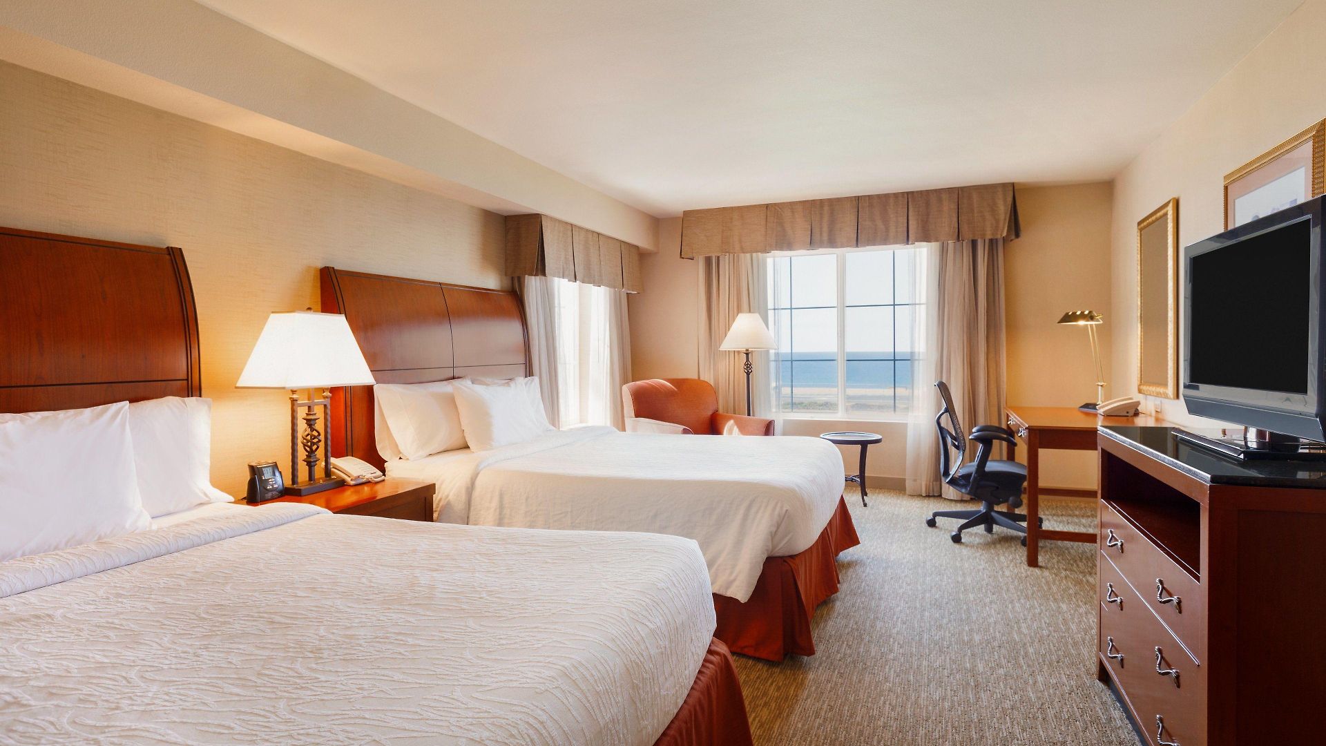 Hilton Garden 4*