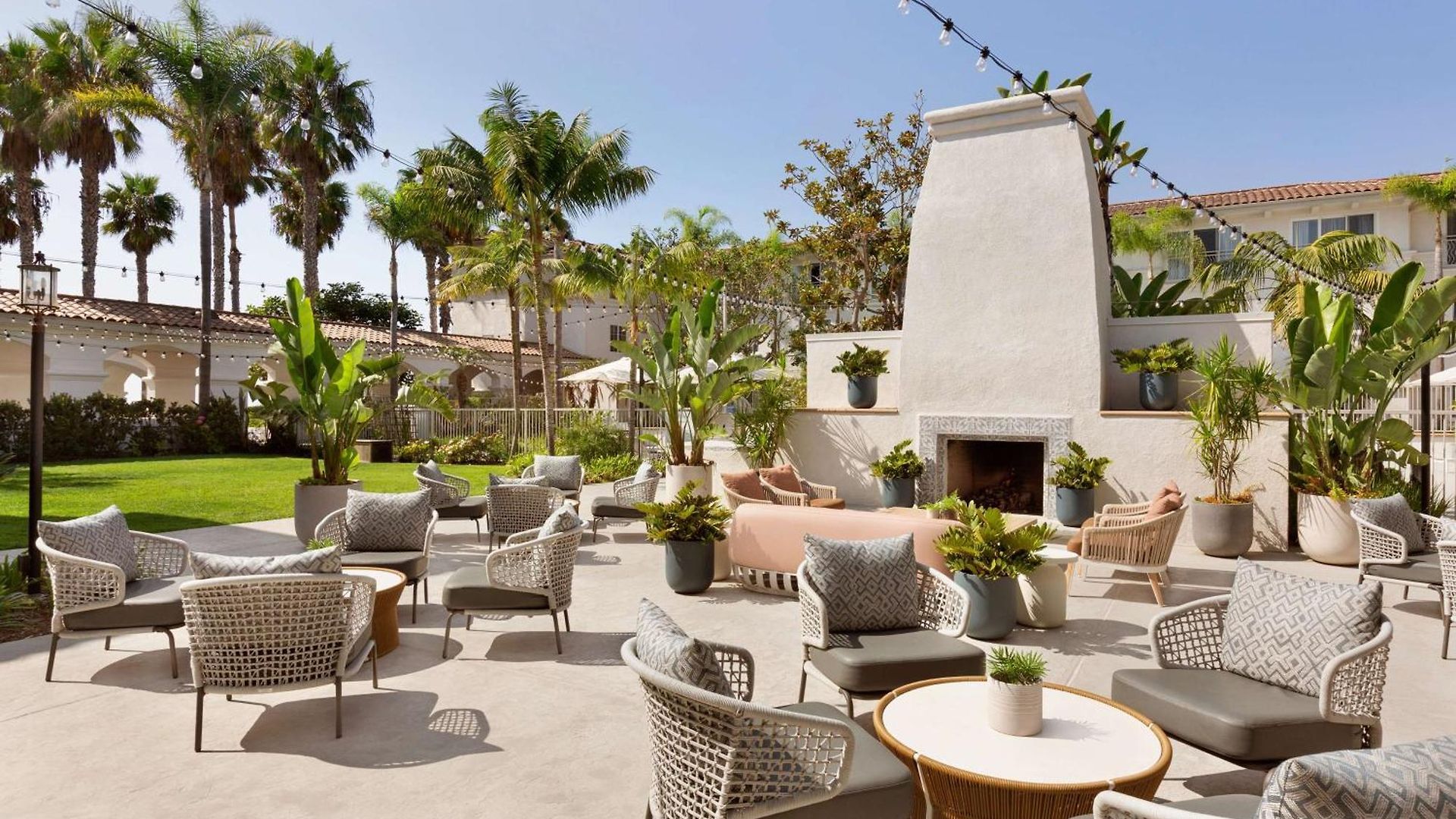 Hilton Garden 4*