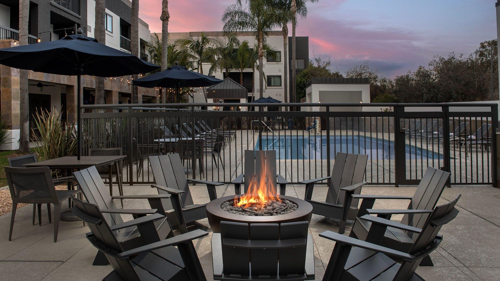 Courtyard By Marriott San Diego Hotel
