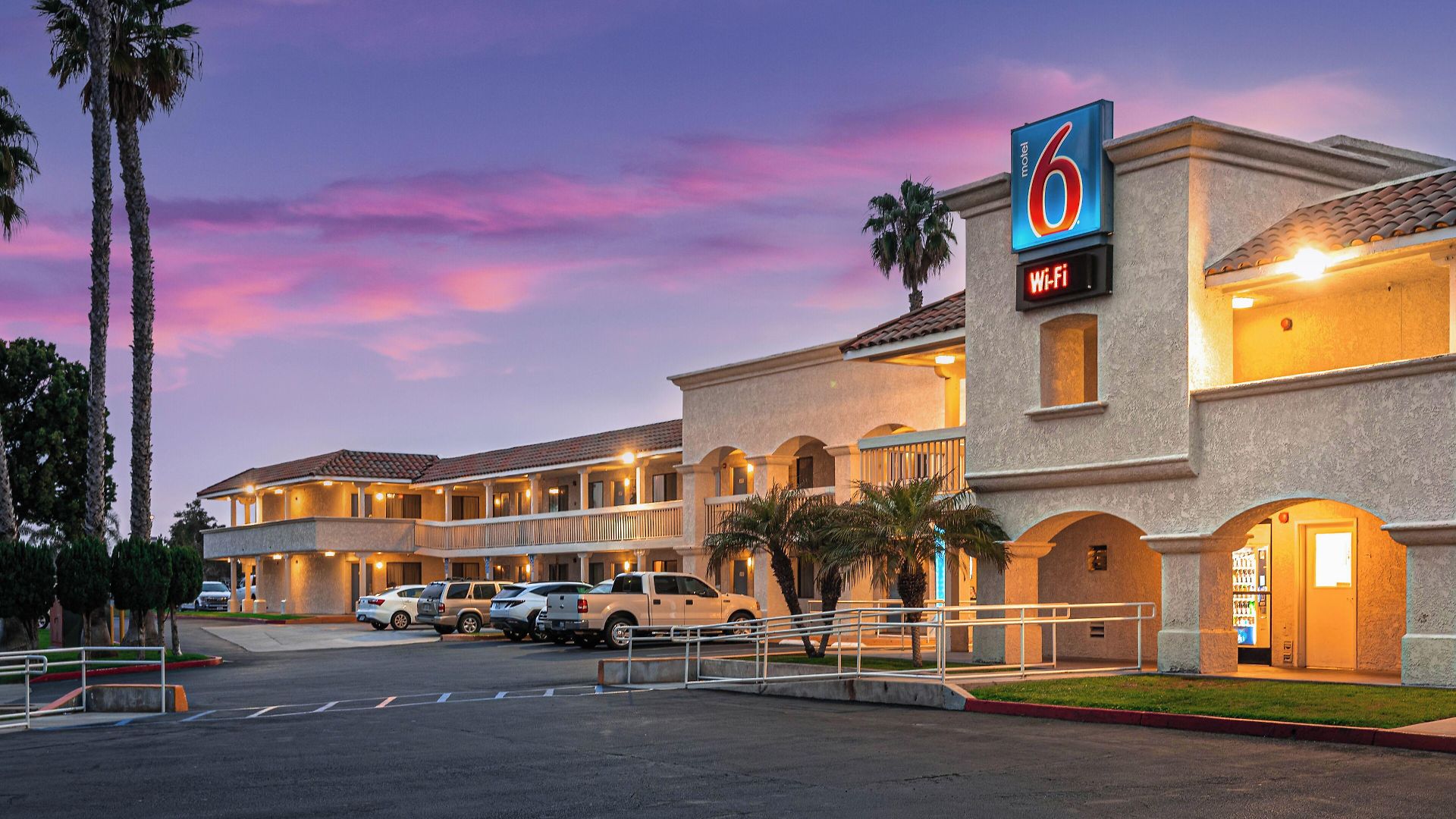 6-carlsbad, Ca