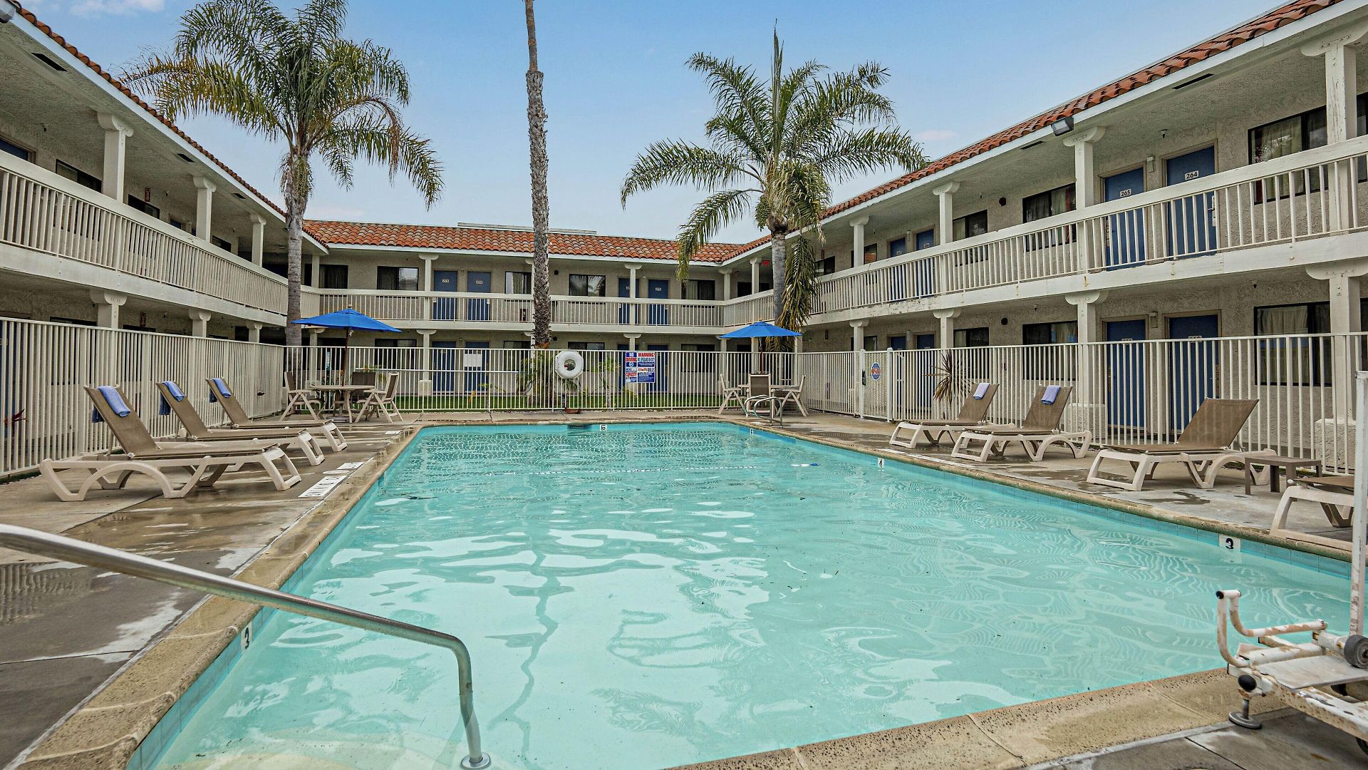Hotel 6-carlsbad, Ca