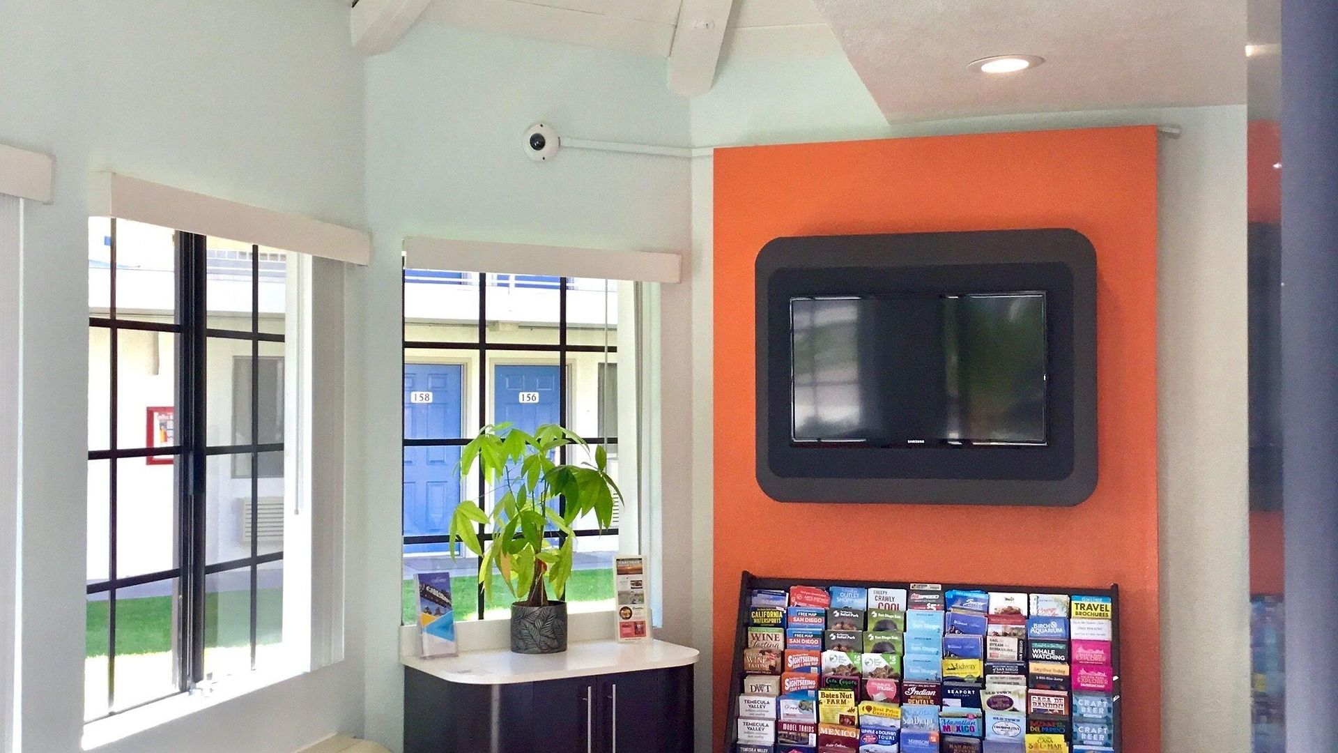 6-carlsbad, Ca - Village 2* Carlsbad