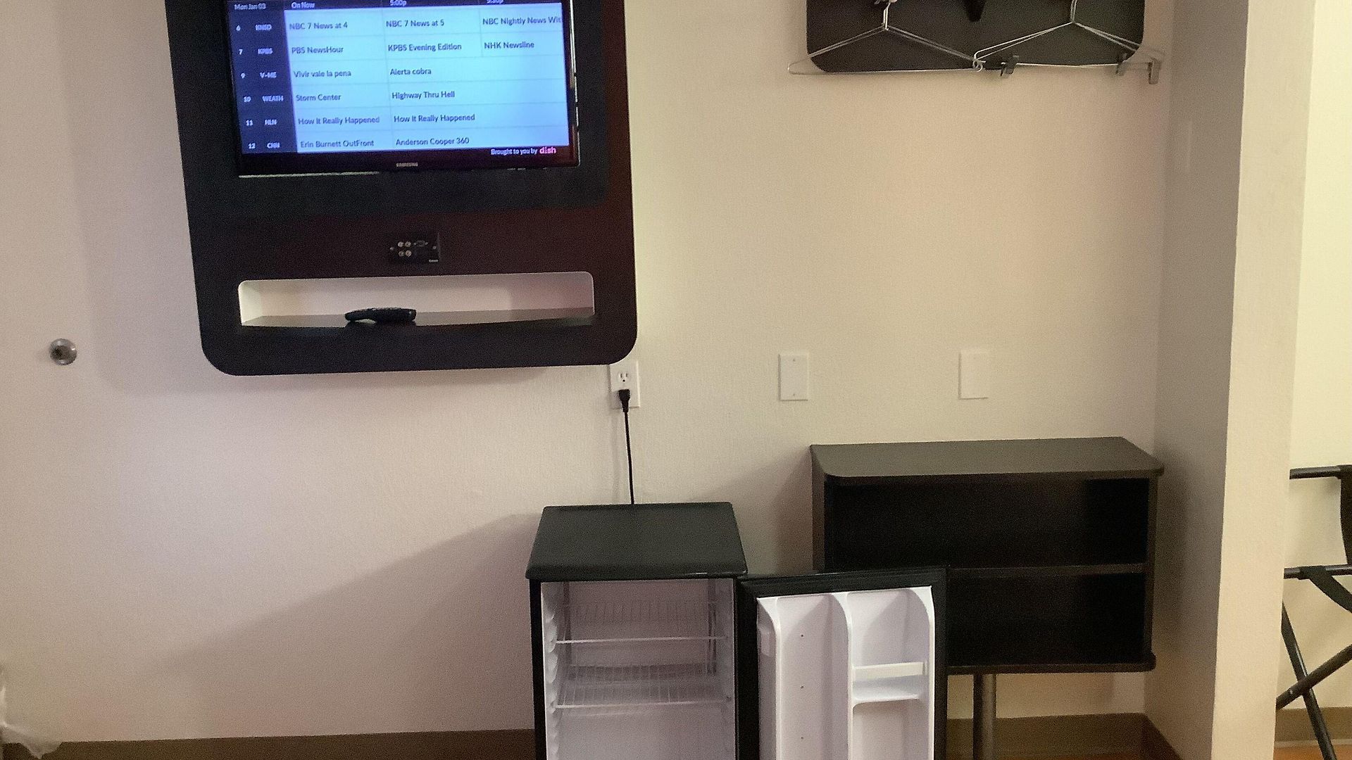 6-carlsbad, Ca - Village Hotel 2*