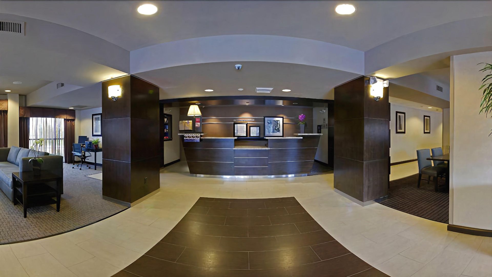 Hampton North San Diego County Hotel 3*