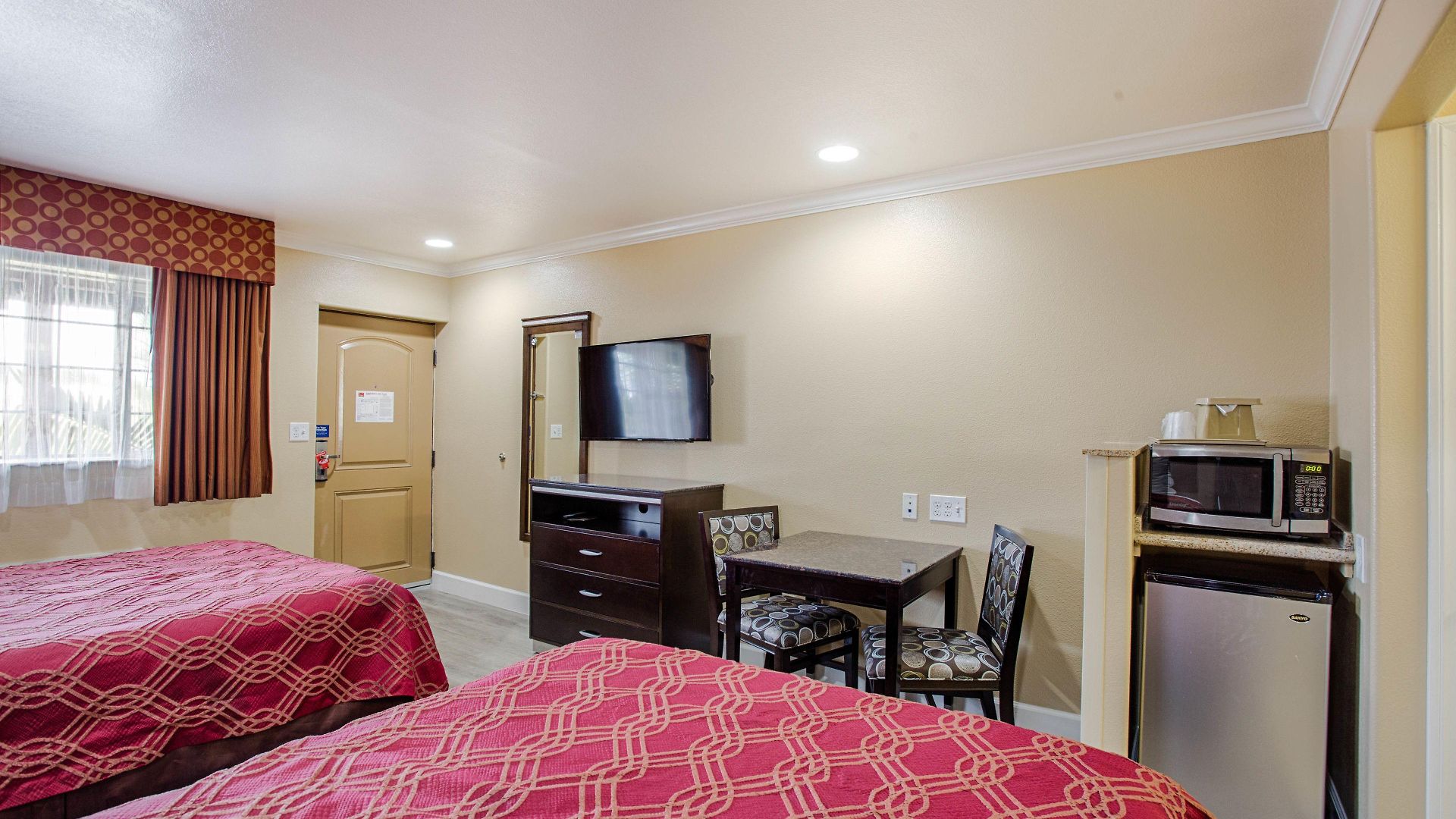 Hotel 6 Carlsbad, Ca- North Carlsbad
