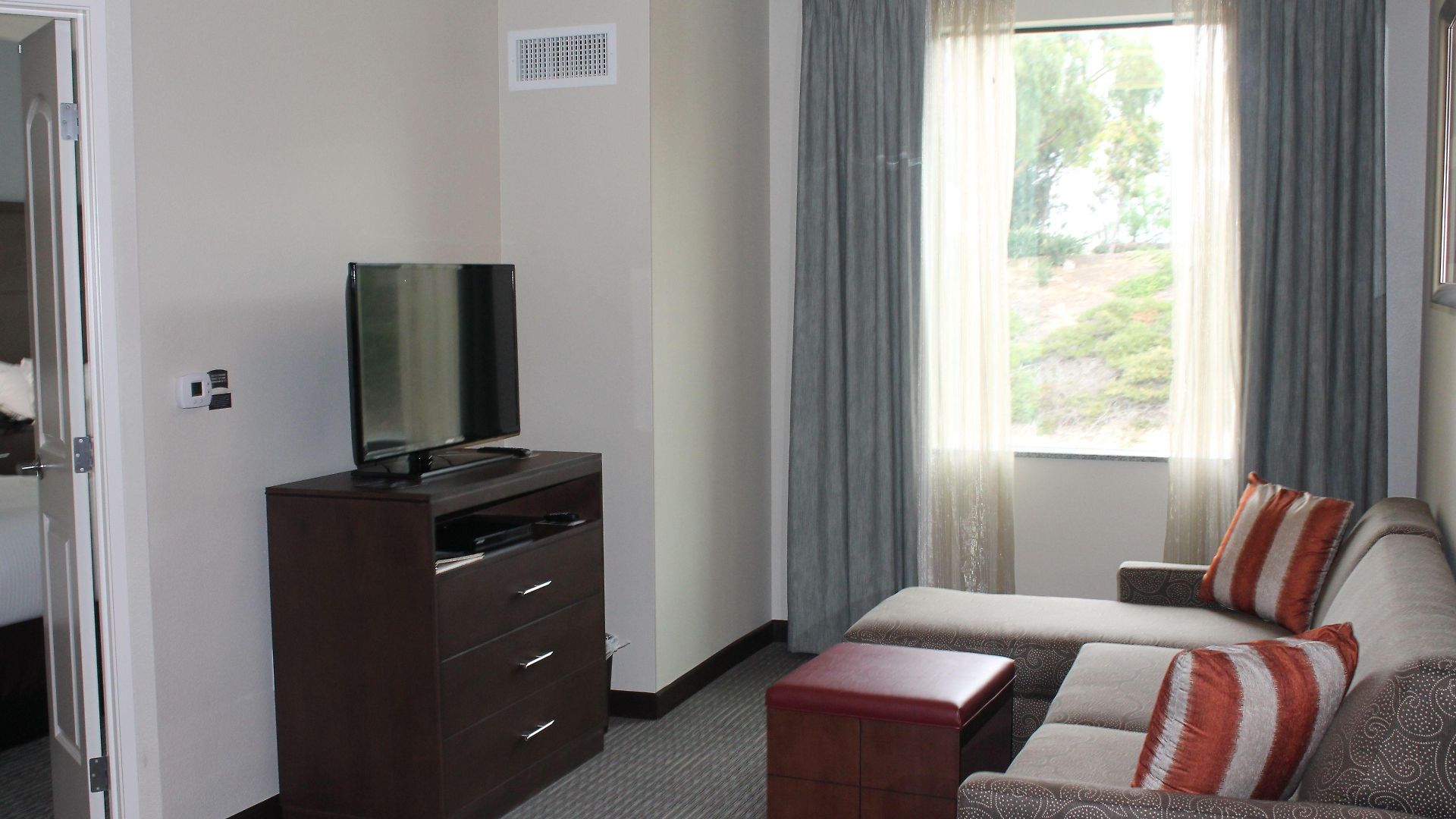 Staybridge Carlsbad/san Diego By Ihg Hotel 3*