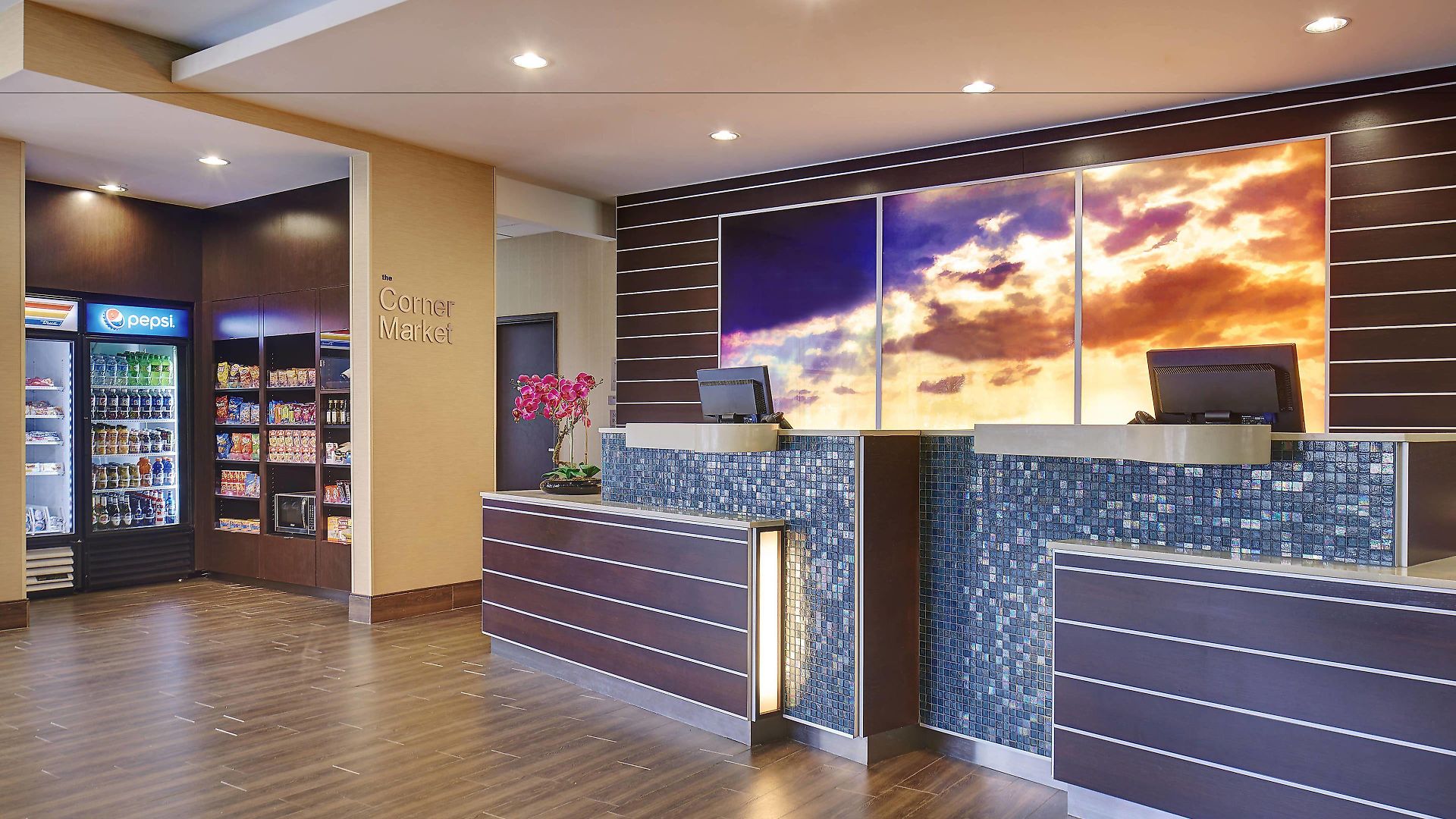 Fairfield & By Marriott San Diego Hotel