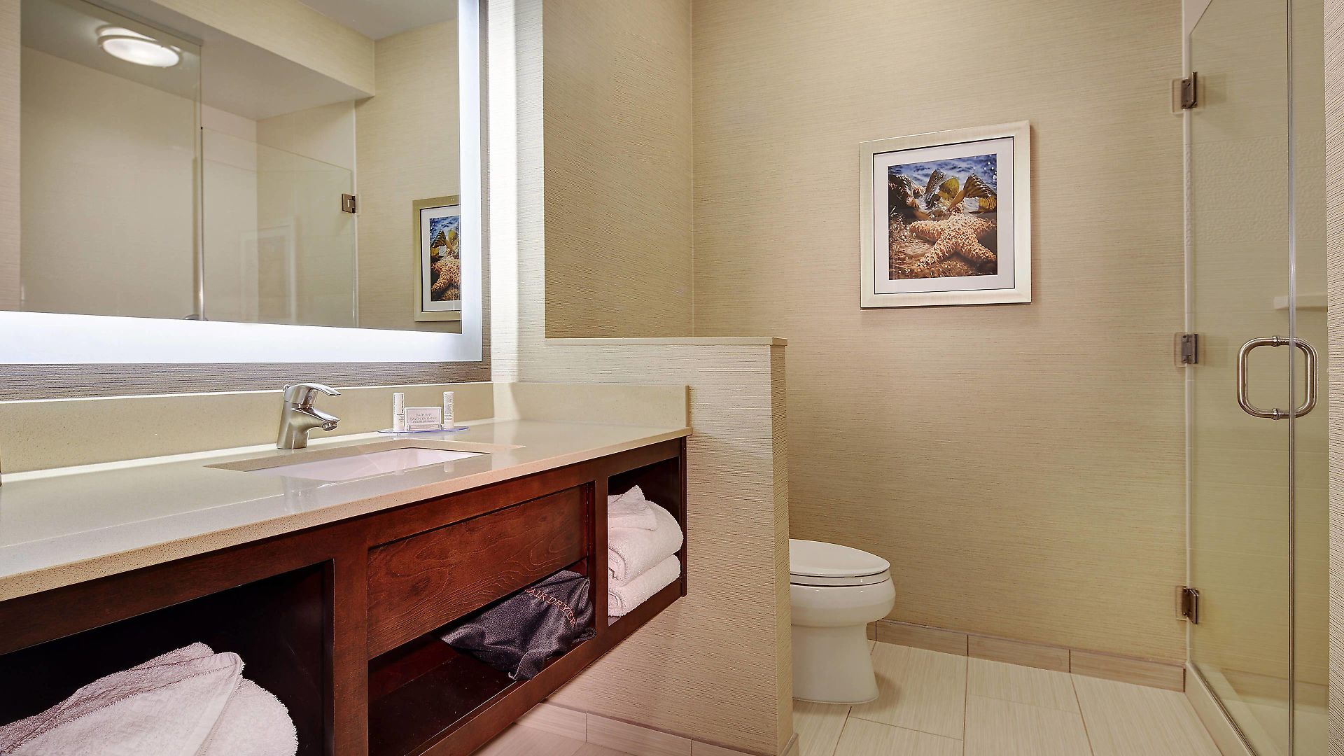 Fairfield & By Marriott San Diego Hotel 3*