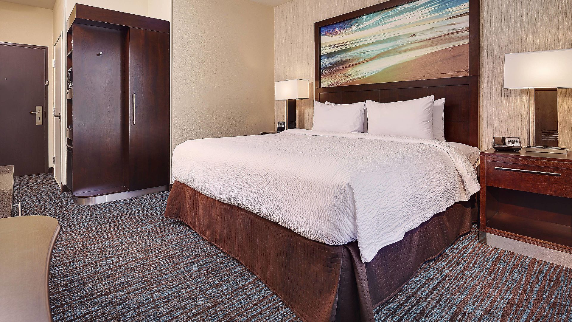 Fairfield & By Marriott San Diego Hotel