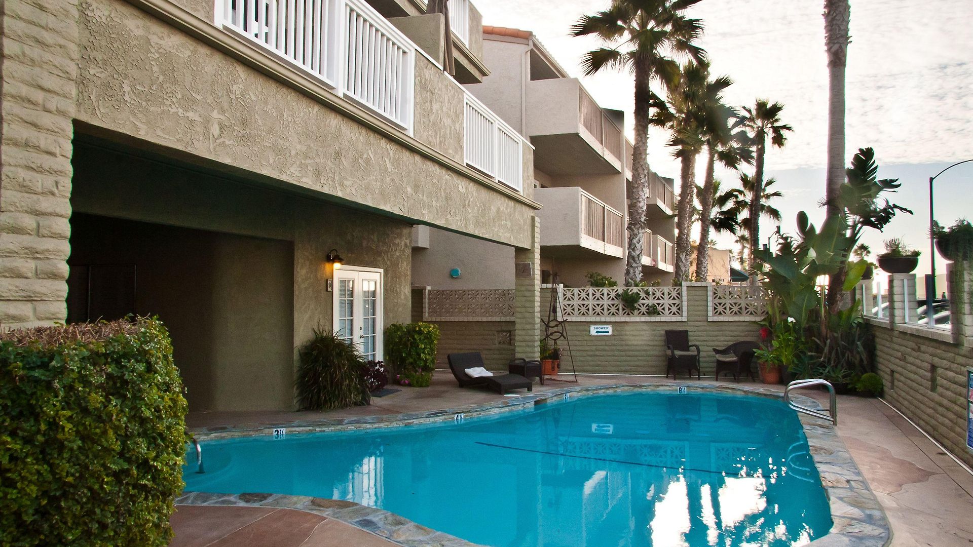 Aparthotel Beachwalk 4*