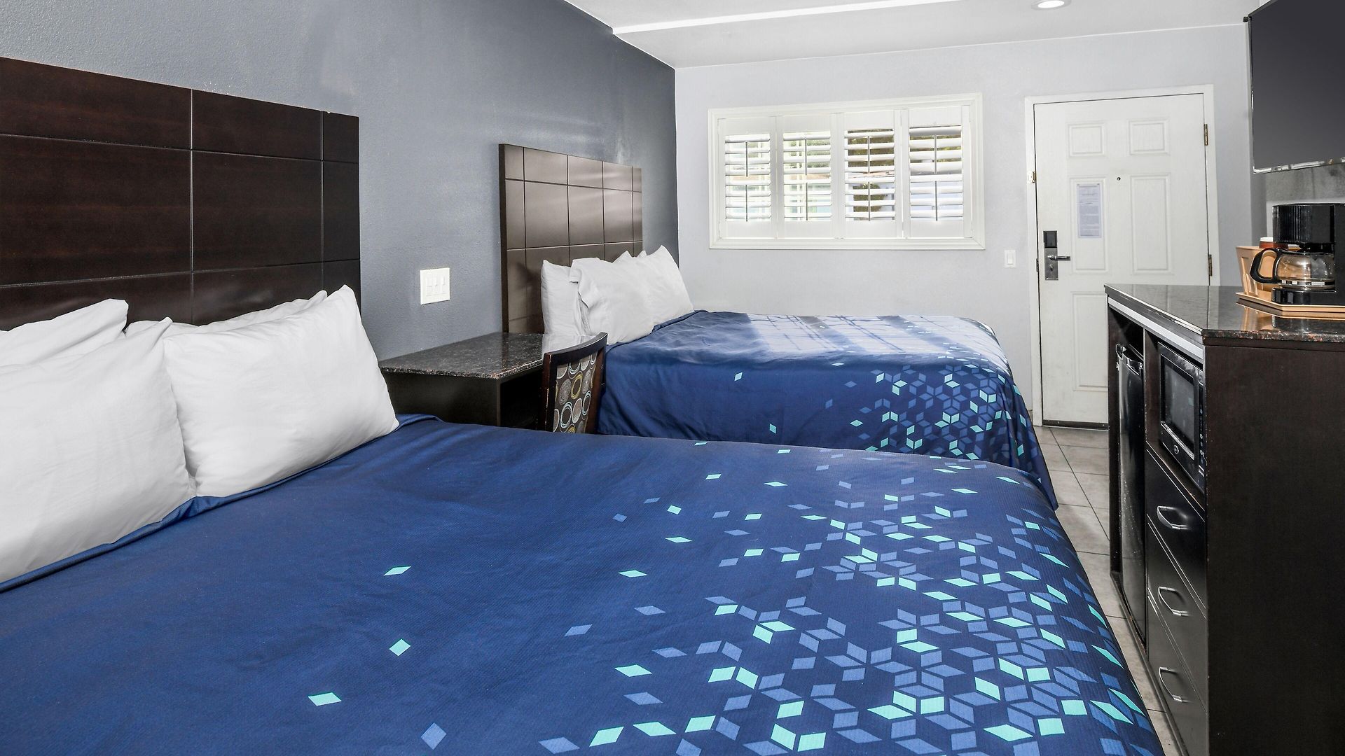 Scandia Motel *