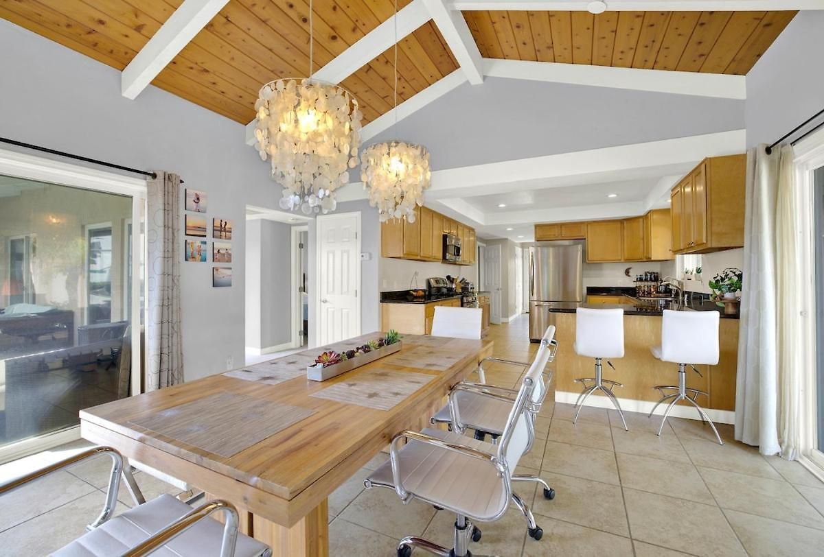 Oceanview Oasis With Roofdeck Hot Tub Holiday home